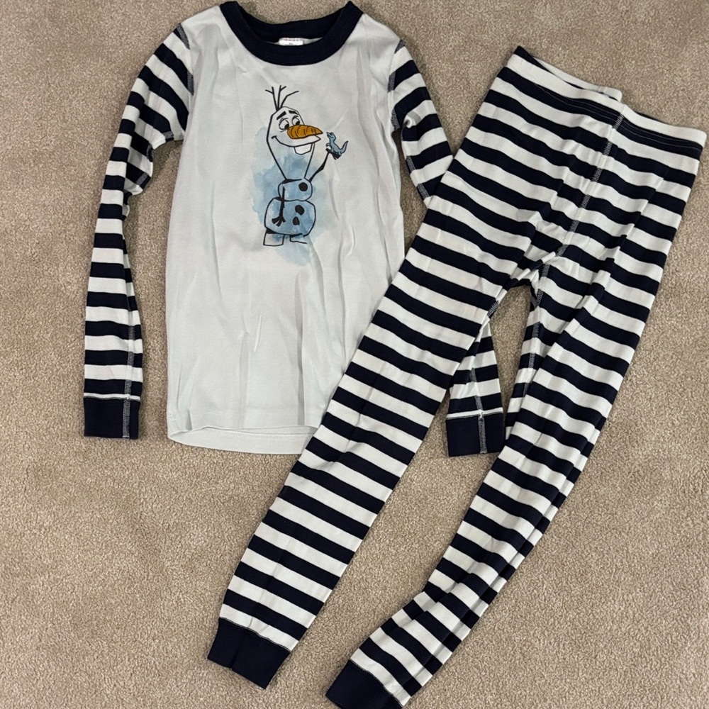 Hanna Andersson/Disney Olaf Pajamas, Size 10, 140cm